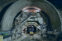 Gestione cantieri sotterranei con tecnologie avanzate come GPS, LoRaWAN e geofence per ottimizzare la sicurezza e l'efficienza.